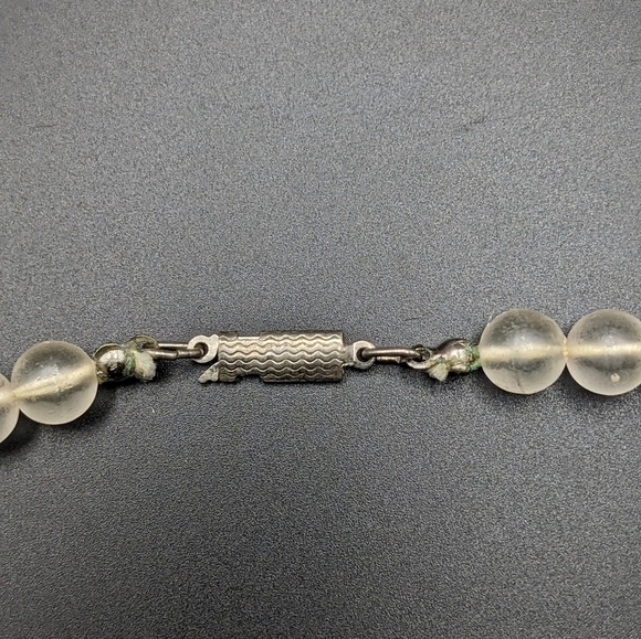 Vintage Bubblegum Pink Twisted Bead Necklace - Picture 6 of 7